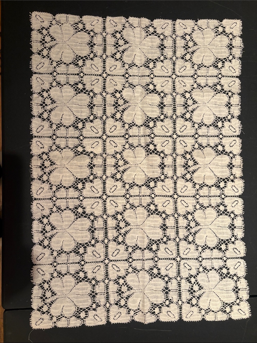 Antique Old Calais Shamrock Lace Runner